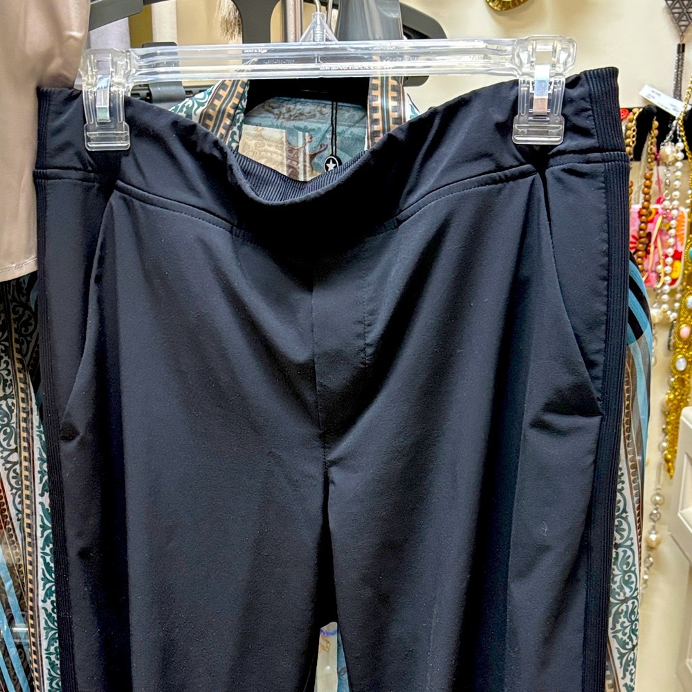 Athleta Brooklyn  Mid Rise Ankle Black Pants